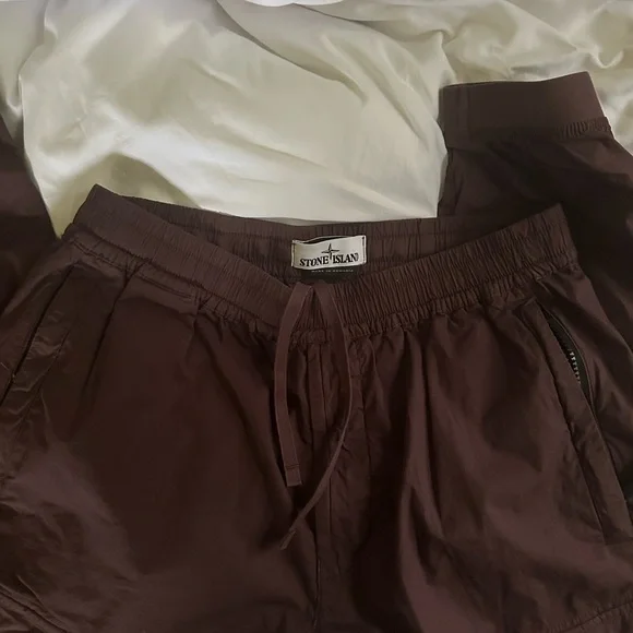 Stone Island Lightweight Cargo Pants Dark Burgundy size 32 - Picture 3 of 7